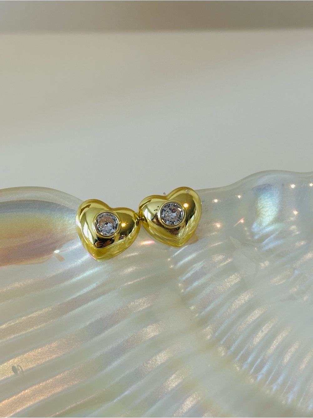 Fashion Jewelry Gold Heart Crystal Stud Earrings - Gold